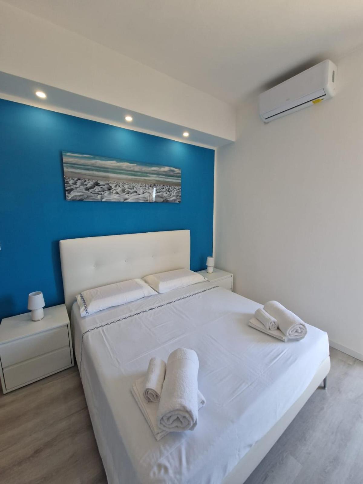 Residenza Luigio Appartement Verbania Buitenkant foto